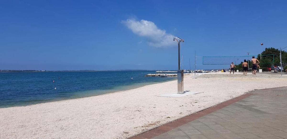 Abc Apartmani Vrsi Buitenkant foto